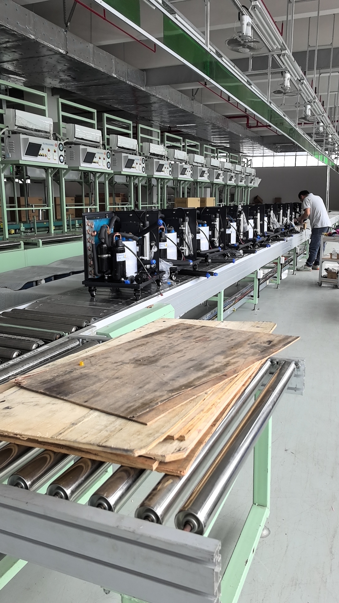 Der Arbeitstag auf den Produktionslinienkunden ist an erster Stelle